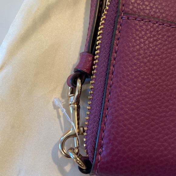 Coach Long Zip Around Wallet purple New with out tags - Picture 3 of 10